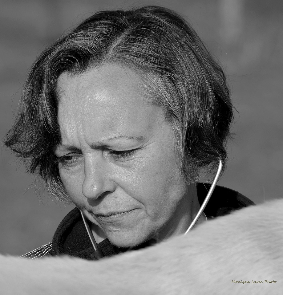 Photo du Dr. Hannia Duvivier : Vétérinaire à domicile